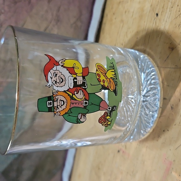Celtic Glass Company LTD Irish Leprechauns Illustrated Whiskey/Rocks Glasses Set - Picture 8 of 10